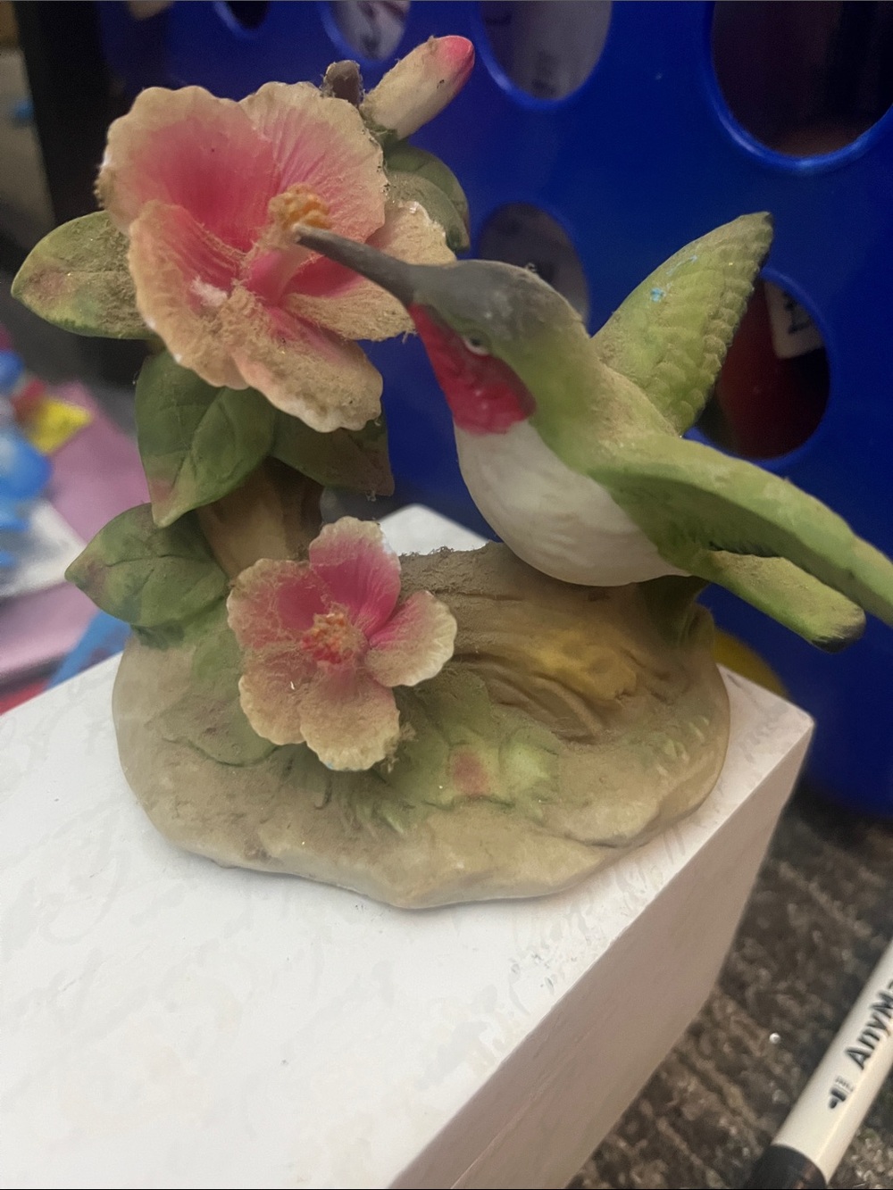 VTG Walmart Hummingbird w/ Hibiscus Figurine (see pics) 688